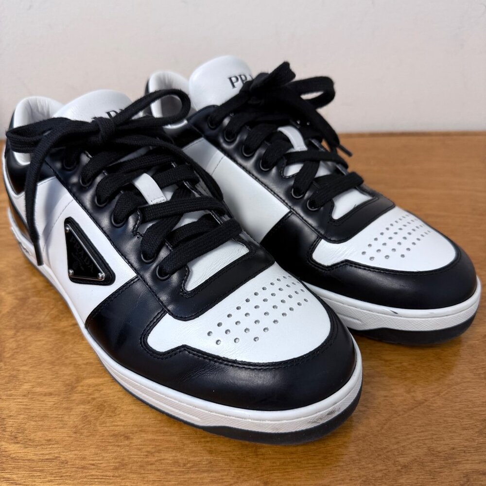 Prada Mens Leather Low Top Sneakers Bianco Nero 1 Prada Size 6.5 Box Extra Laces